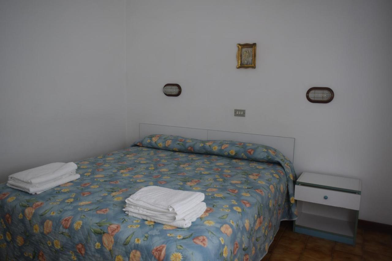 קרביה Villa Luana מראה חיצוני תמונה