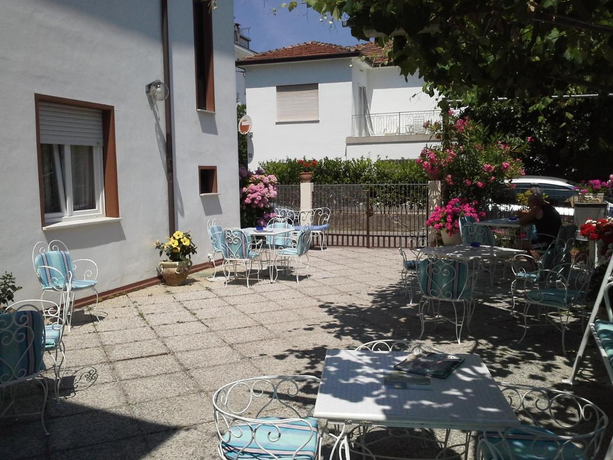 קרביה Villa Luana מראה חיצוני תמונה